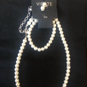 🌷Vieste Pearl Set- Necklace, bracelet & earrings